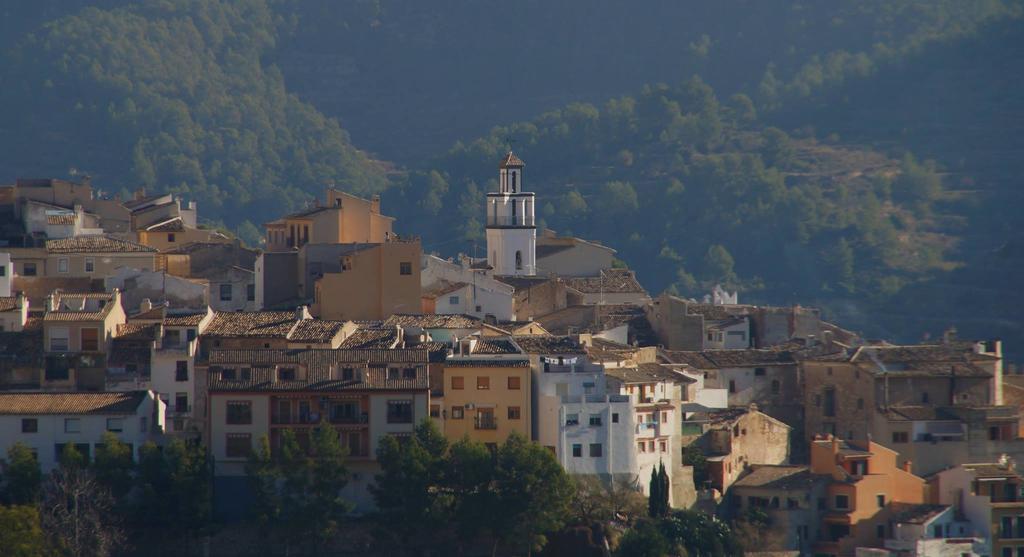 Alojamientos Turisticos Isa I Toni Sella Exterior photo