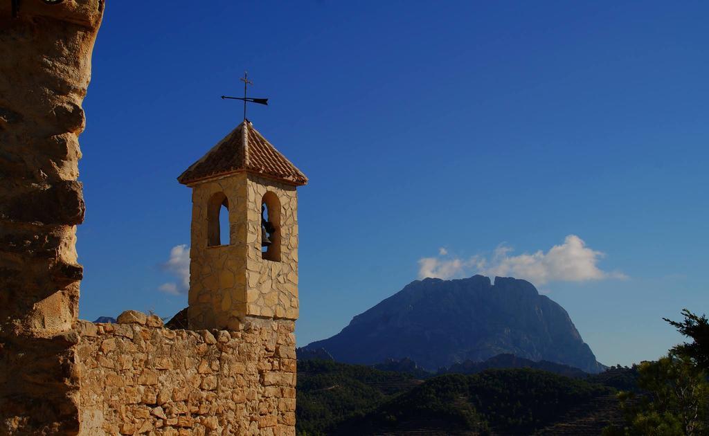 Alojamientos Turisticos Isa I Toni Sella Exterior photo